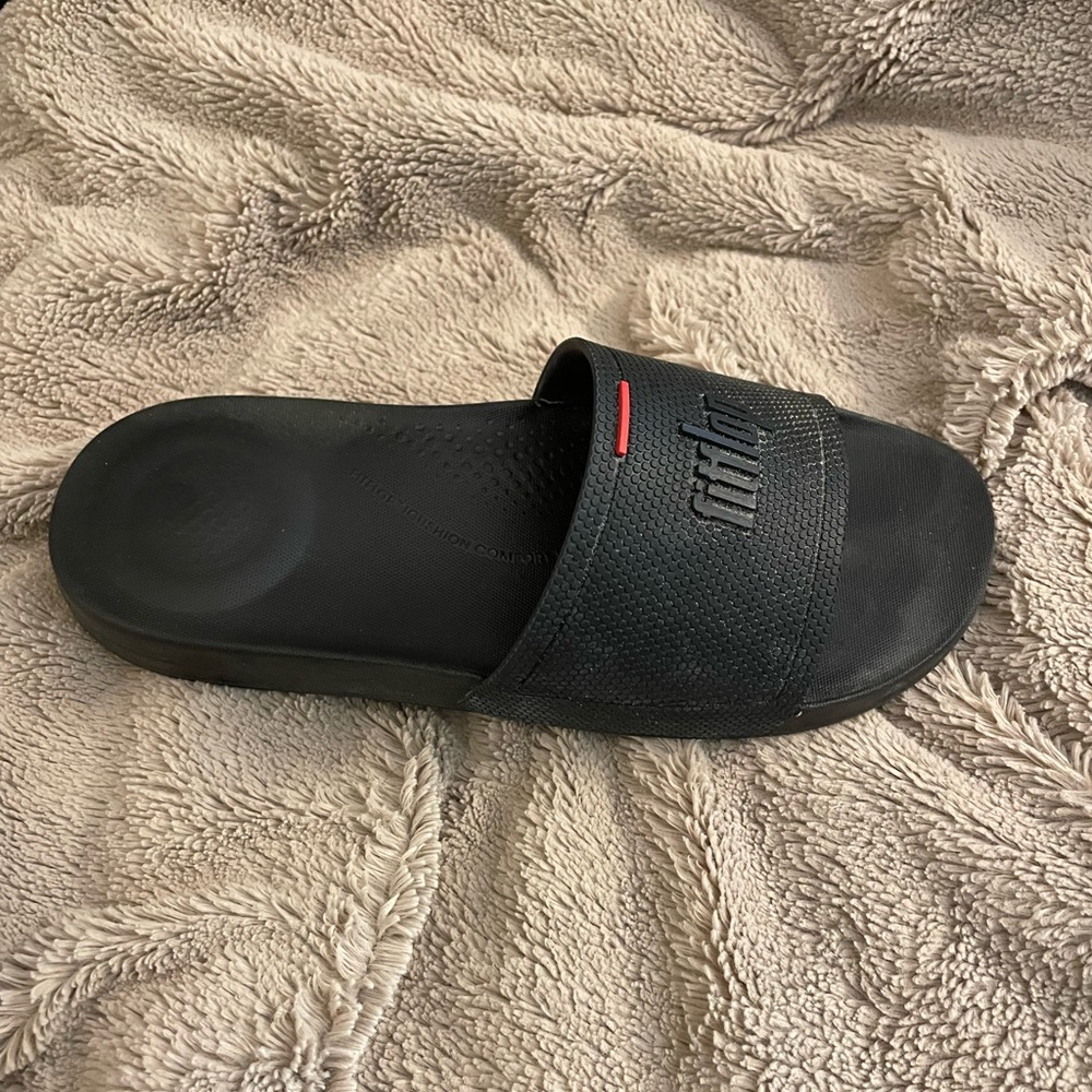 Fit Flop rubber slides